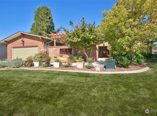 5907 Douglas Dr, Yakima, WA 98908