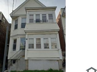 43 Dwight St #1, Jersey City, NJ 07305