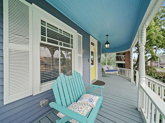 3rd image of 3811 Avenue O #1