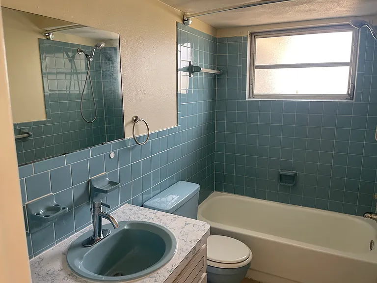5701 Moog Rd — Photo 21