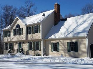21 Vienna Ln, Clinton, CT 06413