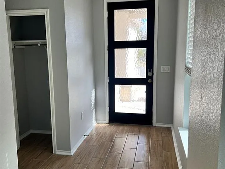 6516 Carriage Pines Dr — Photo 3