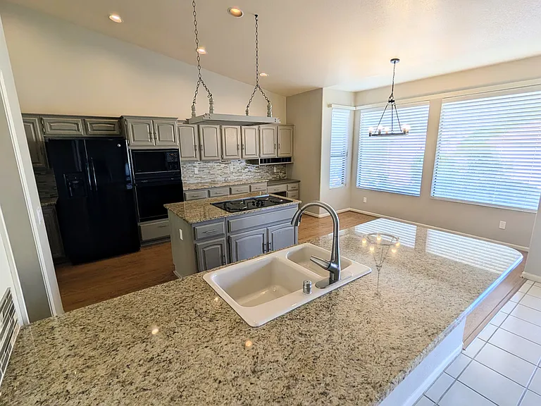37985 S Eagle Dr — Photo 16