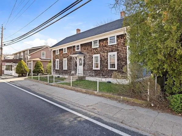 1692 Main St, West Warwick, RI 02893