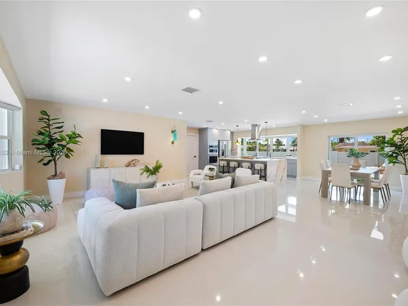 4800 Johnson St, Hollywood, FL 33021