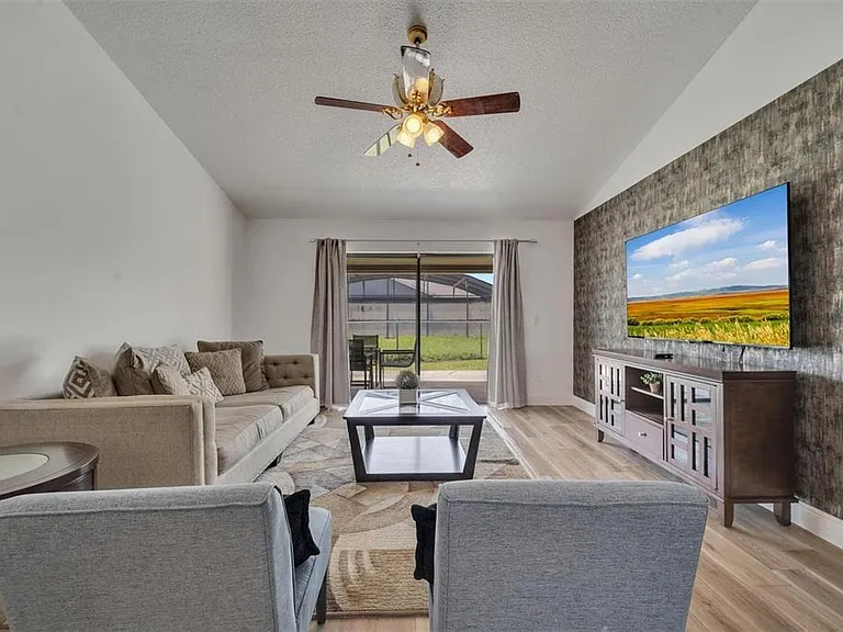 153 Sandalwood Dr — Photo 8
