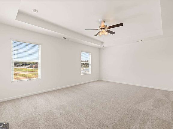 4th image of 6010 Knickerbocker St #135