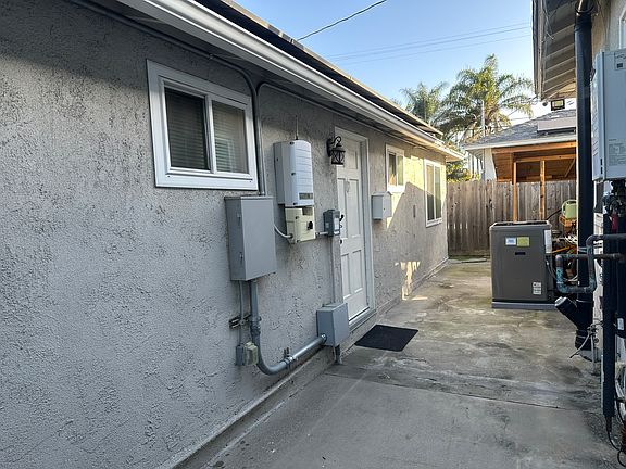 5th image of 2888 Tulane Ave
