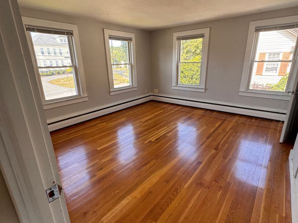 131 Main St #2F