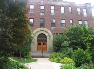 313 Tappan St APT 4, Brookline, MA 02445