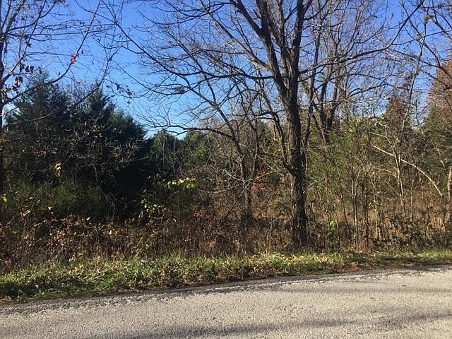 2nd image of 1025 N Nelson Mill Rd