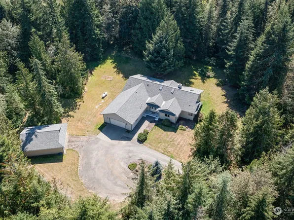 215 Alderview Drive, Port Angeles, WA 98362