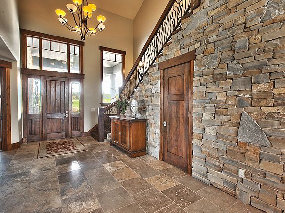 5th image of 2243 Saddlehorn Dr