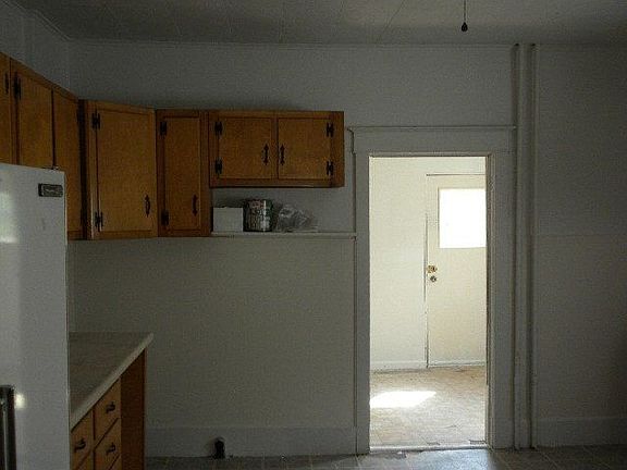 3rd image of 1201 Pottsville St