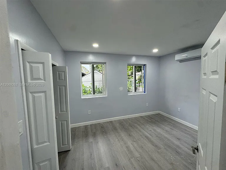 3171 SW 26th St #3 — Photo 4