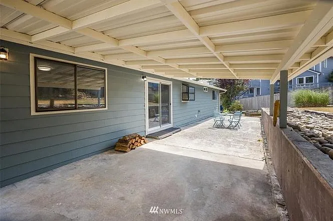 2212 Grade Rd — Photo 16