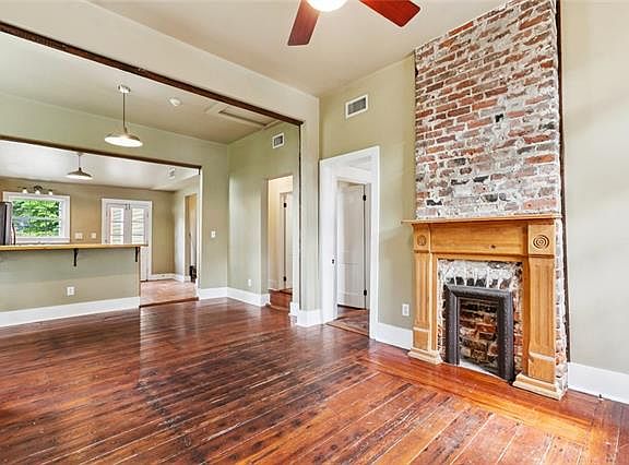 3rd image of 614 General Pershing St