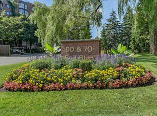 50 Baif Blvd #112, Richmond Hill, ON L4C 5L1