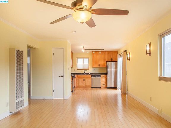 3rd image of 3090 Kansas St APT 4