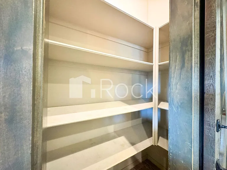 3908 Brougham Way — Photo 9