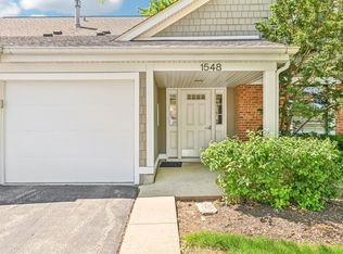 1548 Seven Pines Rd APT A2, Schaumburg, IL 60193