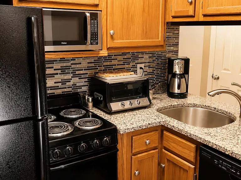 301 Pinnacle Inn Rd #4106 — Photo 4