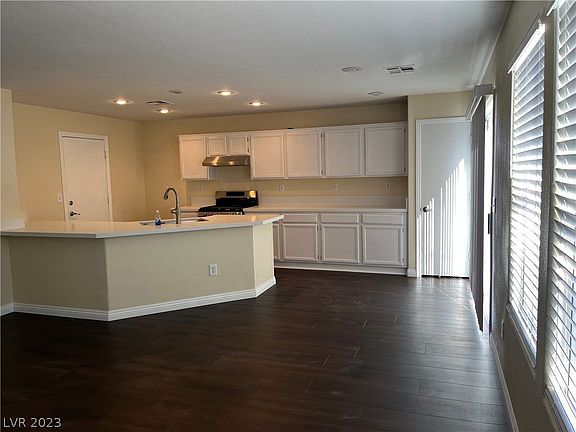 5th image of 11206 Tuscolana St