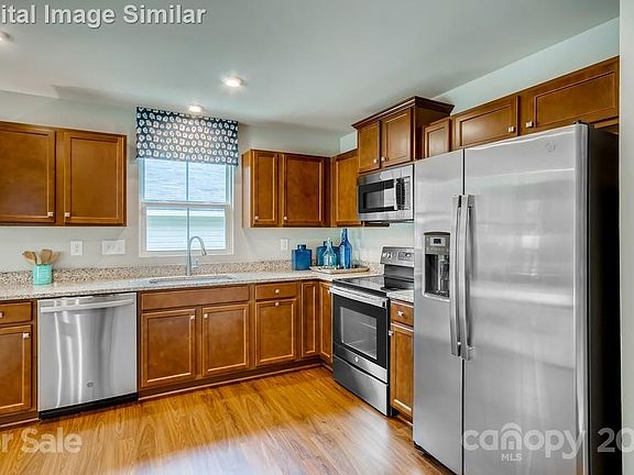 4th image of 9618 Wardley Dr #133