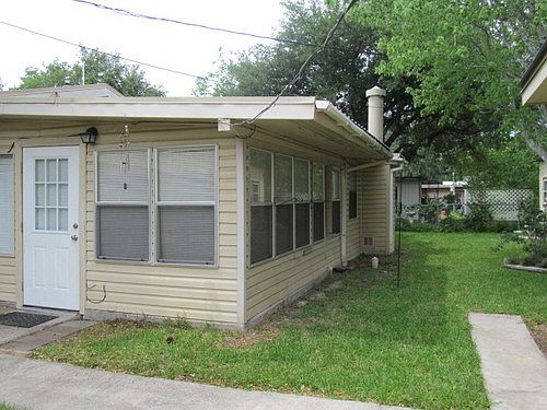 5th image of 1013 E Inez St