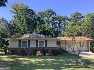 1905 Sandgate Cir, Atlanta, GA 30349