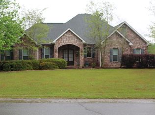 6021 The Woods Rd, Picayune, MS 39466