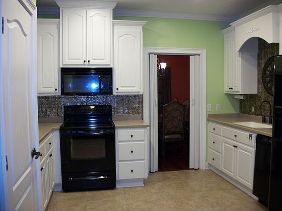 5th image of 153 Edge Water Dr