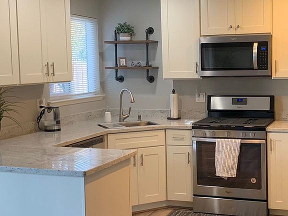 2nd image of 1513 Princeton Dr