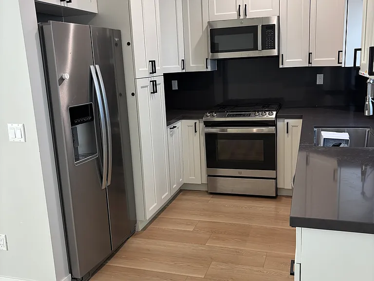 16312 Van Ness Ave — Photo 6