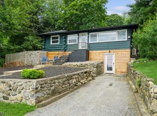 17 Fern Rd, Sparta, NJ 07871