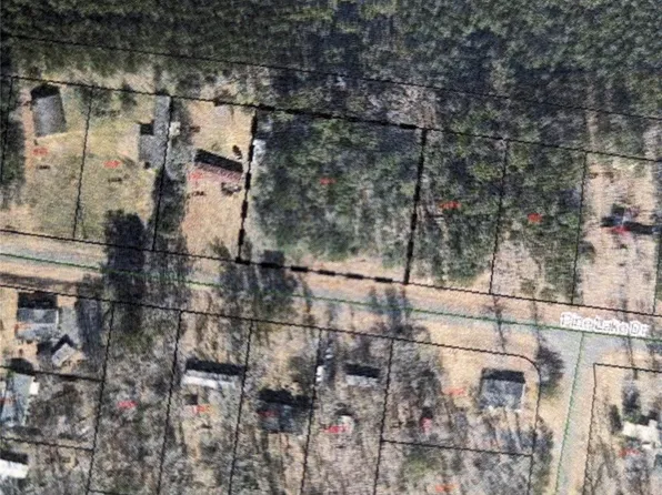339 Pine Lake Dr, Troy, NC 27371