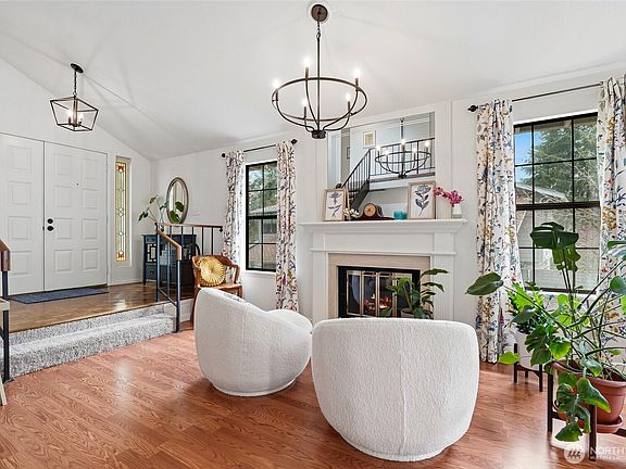 5th image of 16125 SE 33rd Circle