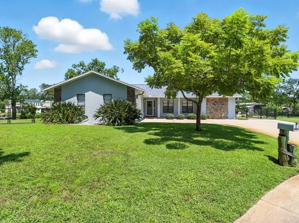 5829 Corkwood Ct, Holiday, FL 34690