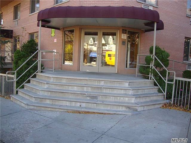 1st image of 11882 Metropolitan Ave APT 4A