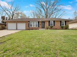 108 W Walnut St, Blue Springs, MO 64014