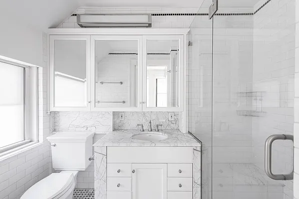 Rented by Compass | media 23