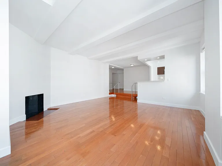 400 E 57th St #14B — Photo 4