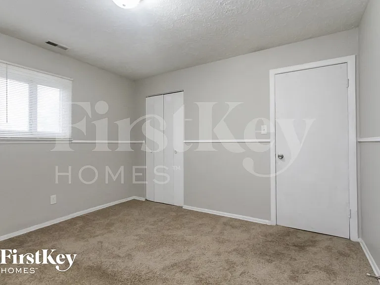 416 Ada Ln — Photo 9