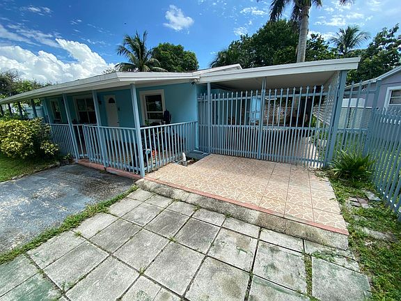 2nd image of 4344 Pine Street