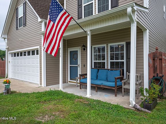 5th image of 108 Willard Way