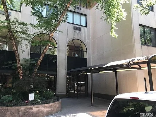 Sold by Rock Realty | media 10