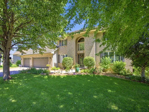12611 Iwo Jima Ct NE, Blaine, MN 55449
