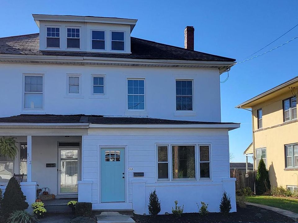 1st image of 544 Main St