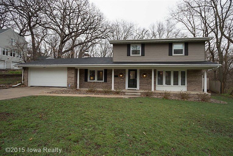 2nd image of 129 Lincoln Place Dr