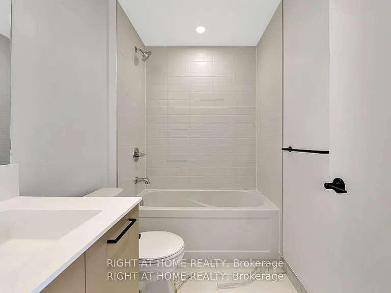 10 Lagerfeld Dr #401 — Photo 27